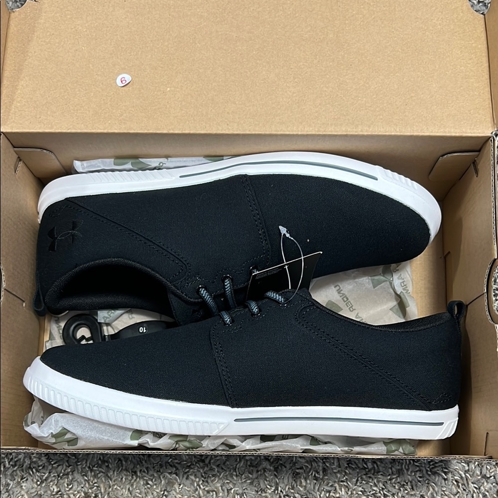 Under Armour Black and White Sneakers with Cushioned Sole